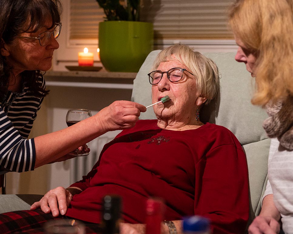 pnwher_letzte_hilfe_mundpflege-04-web